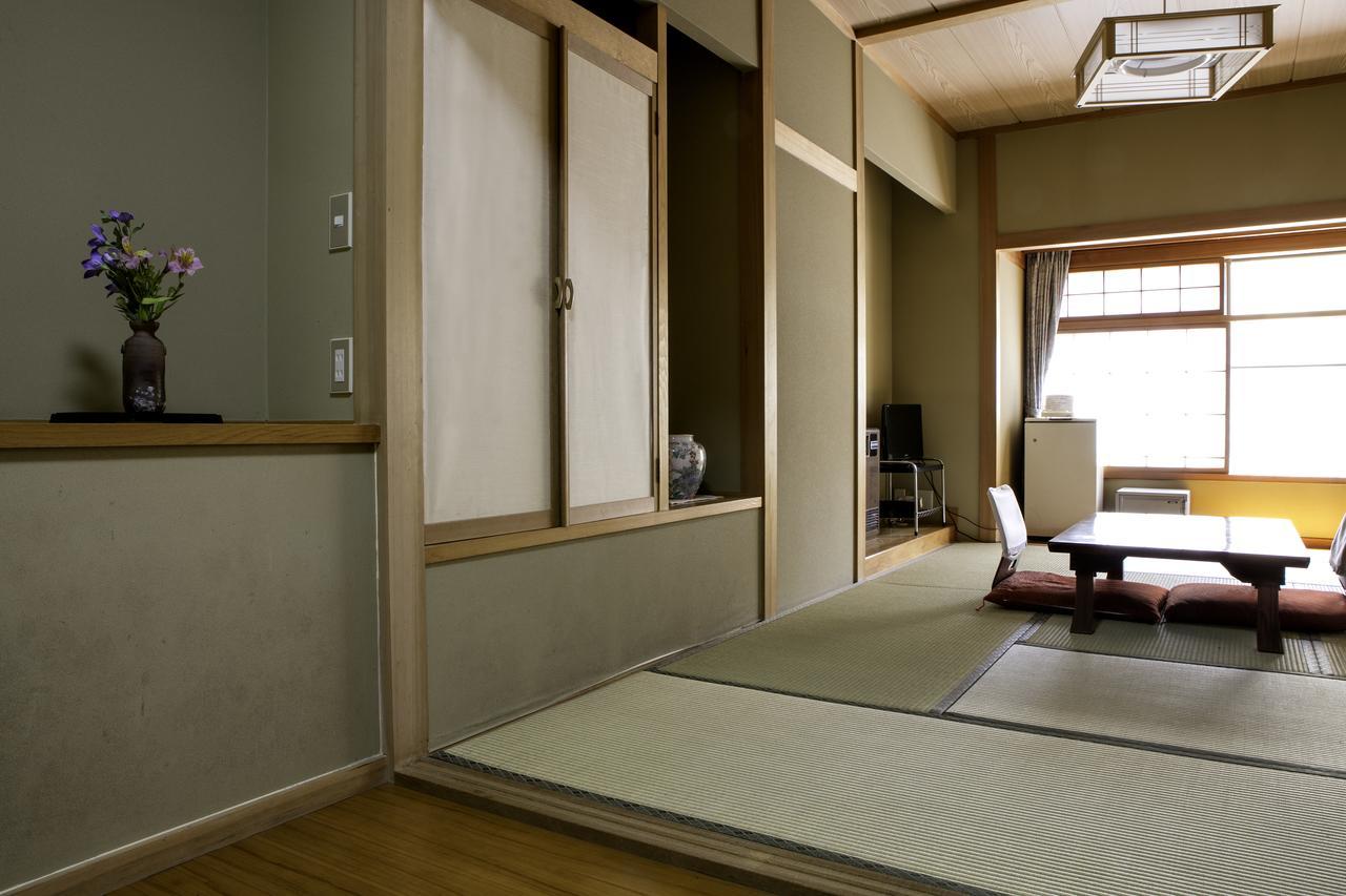 Ryokan Warabino Takayama  Zewnętrze zdjęcie