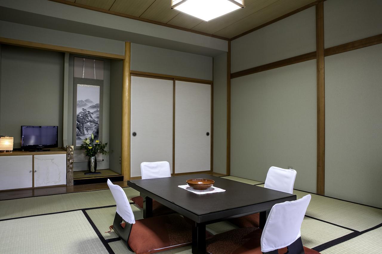 Ryokan Warabino Takayama  Zewnętrze zdjęcie